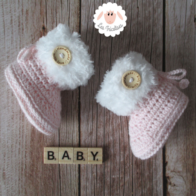 Chaussons bébé en laine bordure fourrure