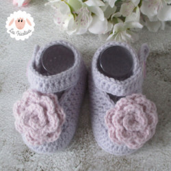 Chaussons bébé babiesà fleurs mauves