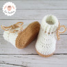 Chaussons bébé en laine blanc et beige