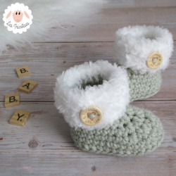 Chaussons bébé en laine épaisse et fausse fourrure