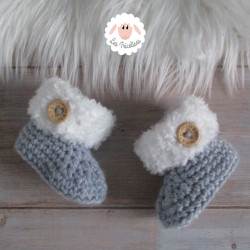 Chaussons bébé en laine épaisse et fausse fourrure