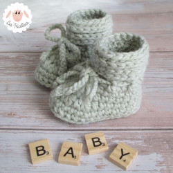 Chaussons bébé en laine épaisse