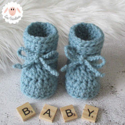 Chaussons bébé en laine épaisse