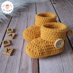 Chaussons bébé en laine mérinos à boutons