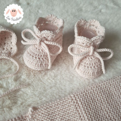 Ensemble de naissance brassière béguin chaussons en laine mérinos