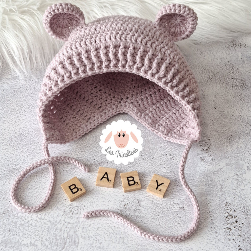 Bonnet béguin à oreilles d'ours