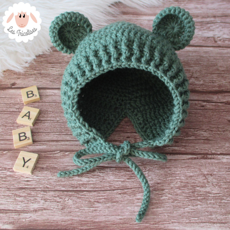 Bonnet béguin à oreilles d'ours