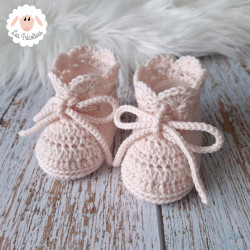 Béguin et chaussons assortis
