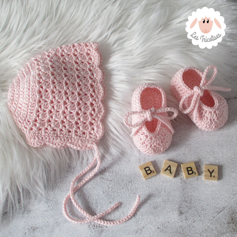 Bonnet béguin et ballerines en coton