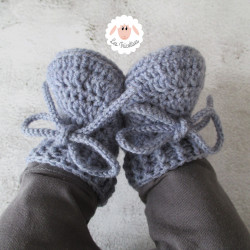Bonnet et chaussons assortis en laine mérinos
