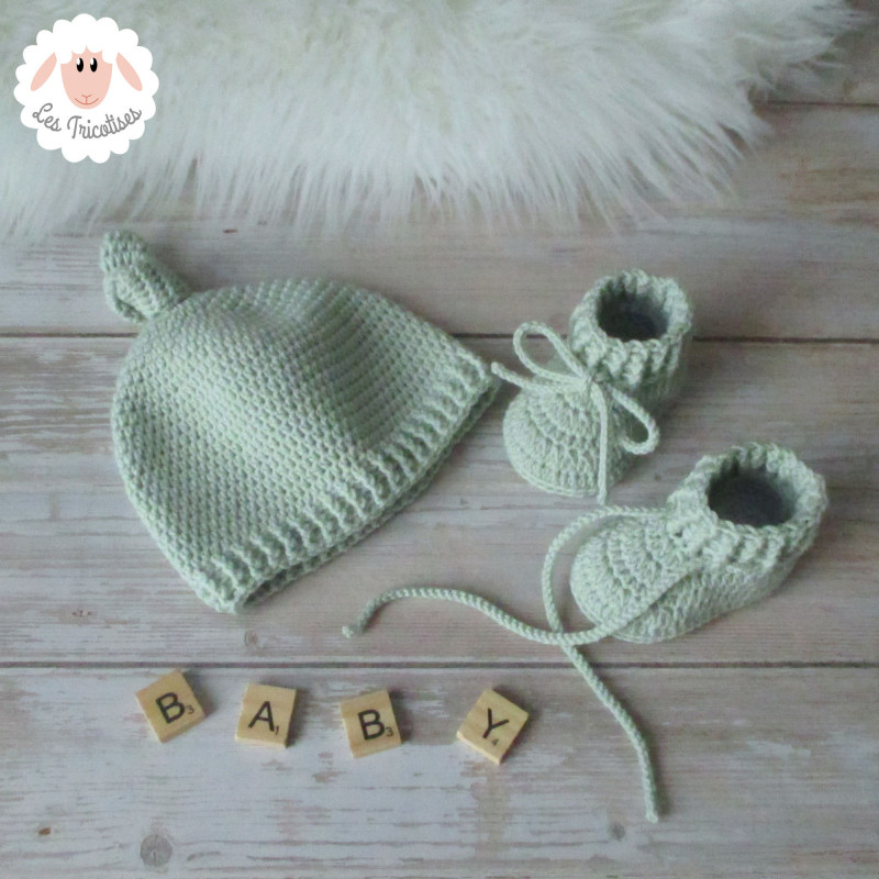 Bonnet et chaussons assortis en laine mérinos