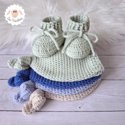 Bonnet et chaussons assortis en laine mérinos