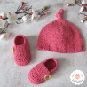 Bonnet de naissance et chaussons assortis en coton bio