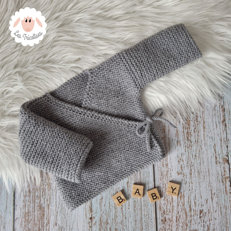 Brassière de naissance en laine