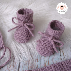 Ensemble de naissance brassière béguin chaussons