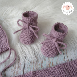 Ensemble de naissance brassière béguin chaussons