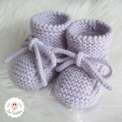 Ensemble de naissance brassière béguin chaussons