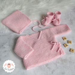 Ensemble de naissance brassière béguin chaussons