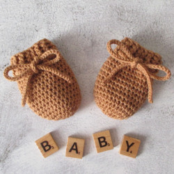 Moufles bébé en laine mérinos sur commande