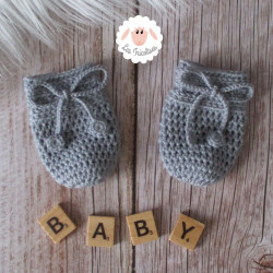 Moufles bébé en laine mérinos sur commande