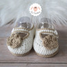 Chaussons bébé fille ballerines écrues fleurs beiges