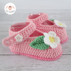 Chaussons bébé babies à fleurs blanches plusieurs couleurs