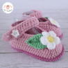 Chaussons bébé babies à fleurs blanches plusieurs couleurs