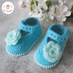 Chaussons babies en laine layette
