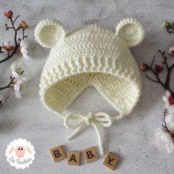 Bonnet béguin à oreilles d'ours