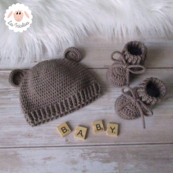 Bonnet ourson et chaussons de naissance en laine mérinos