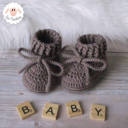 Bonnet ourson et chaussons de naissance en laine mérinos
